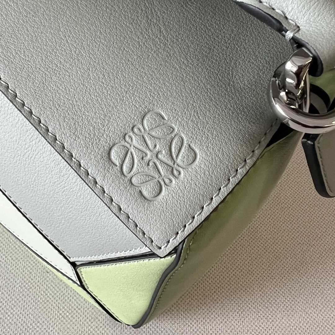 Loewe Small Puzzle Bag In Classic Calfskin - PerfectKickZ