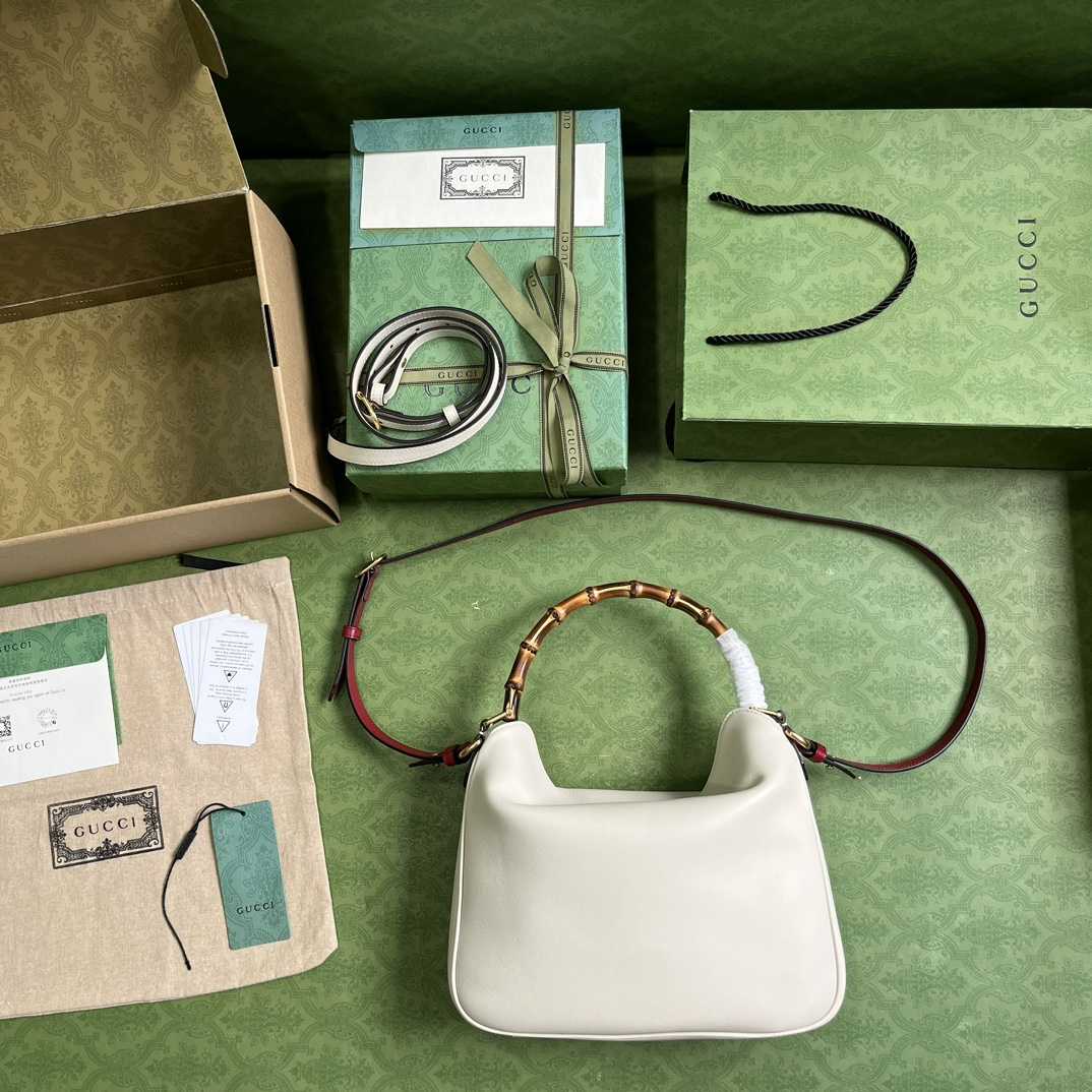 Gucci Diana Medium Shoulder Bag(30-23-6.5cm) - 