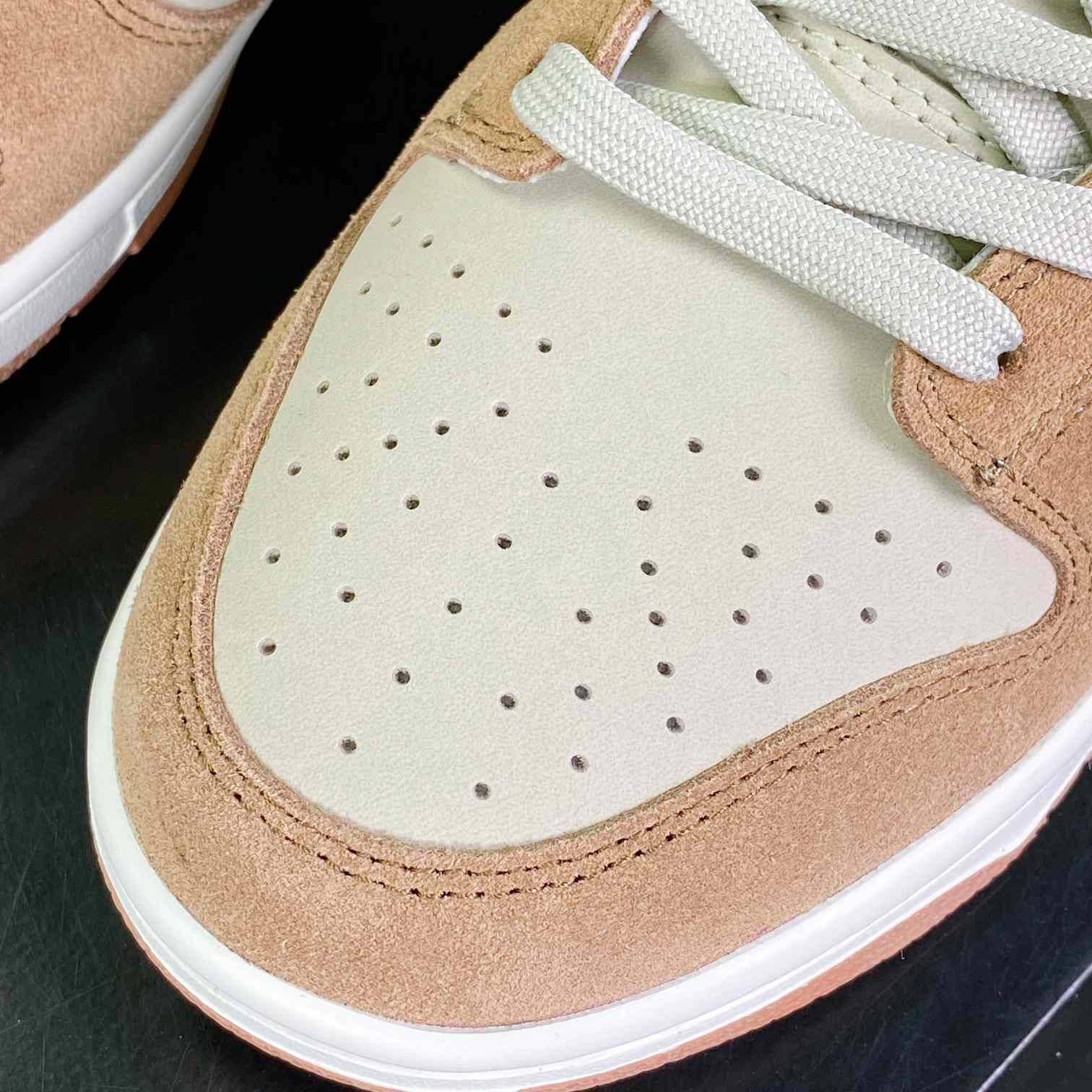 Nike Dunk Low Sneaker           fd0873-126 - PerfectKickZ