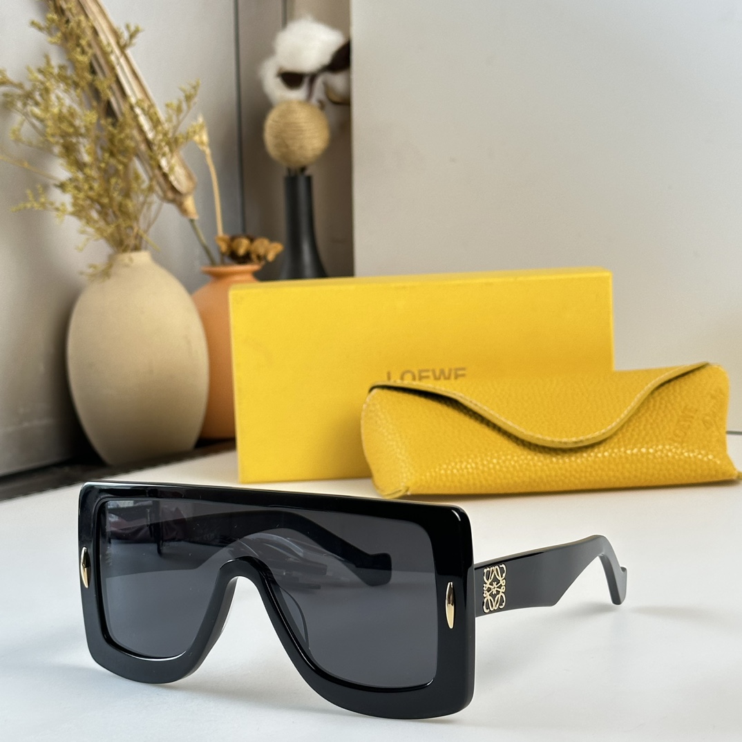 Loewe Anagram Mask Sunglasses In Acetate     LW40106U  - PerfectKickZ