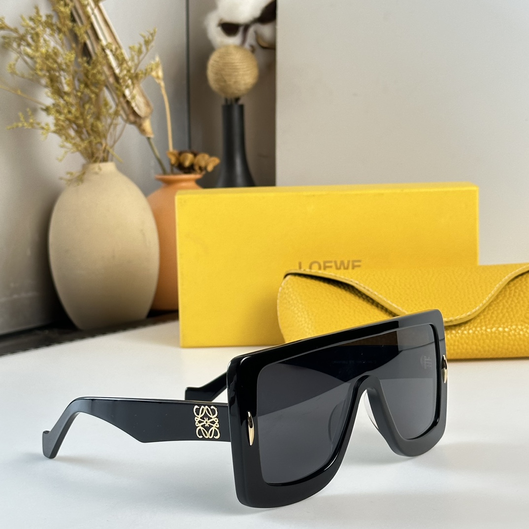 Loewe Anagram Mask Sunglasses In Acetate     LW40106U  - PerfectKickZ