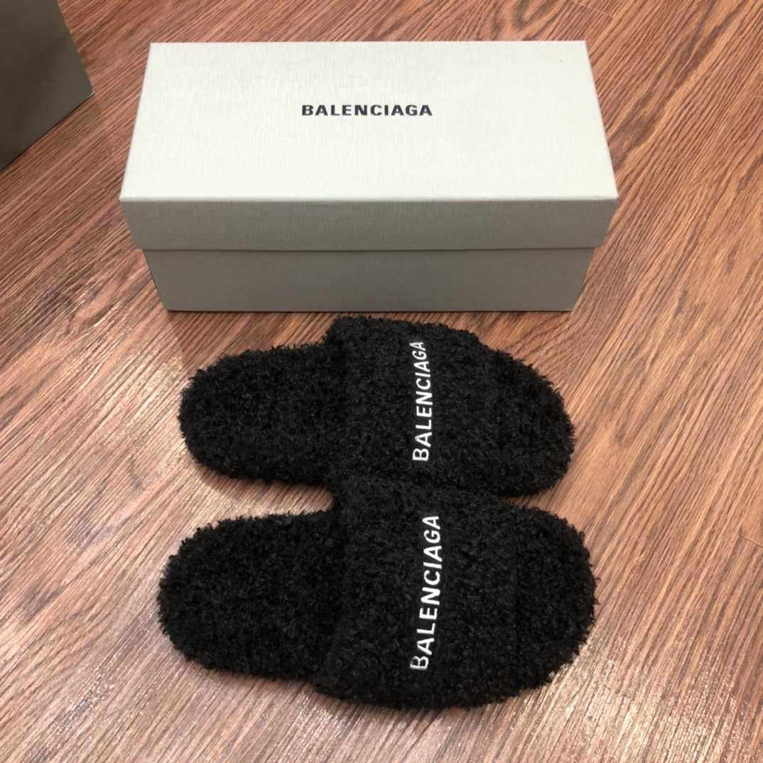 Balenciaga Furry Slide Sandal - PerfectKickZ