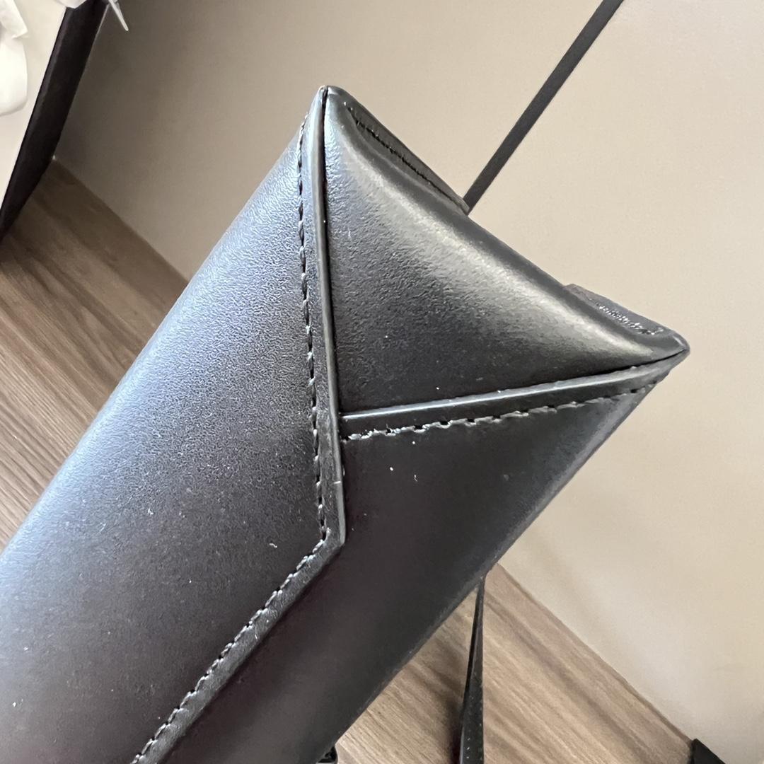 Loewe Standard A5 Tote In Sleek Calfskin - PerfectKickZ