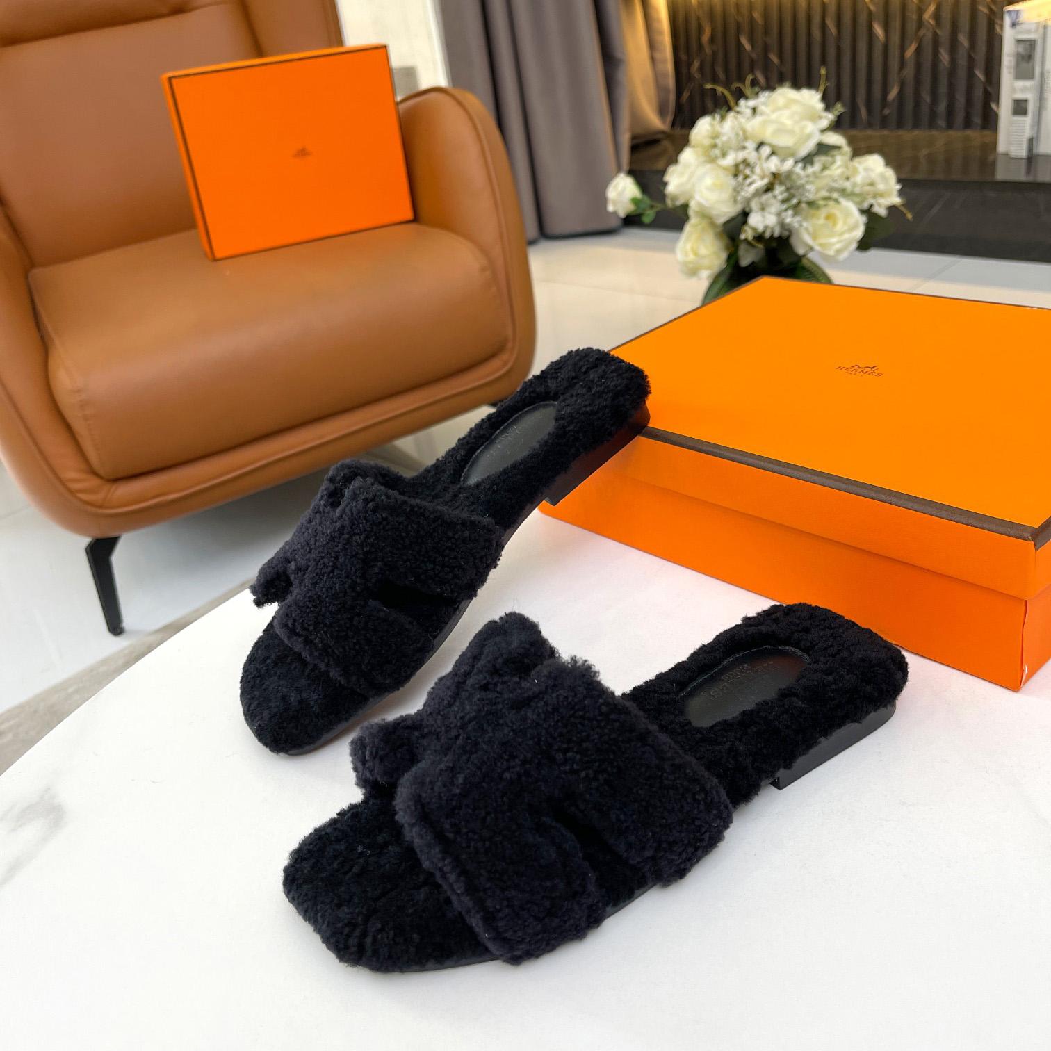Hermes Shearling Oran Sandal - 