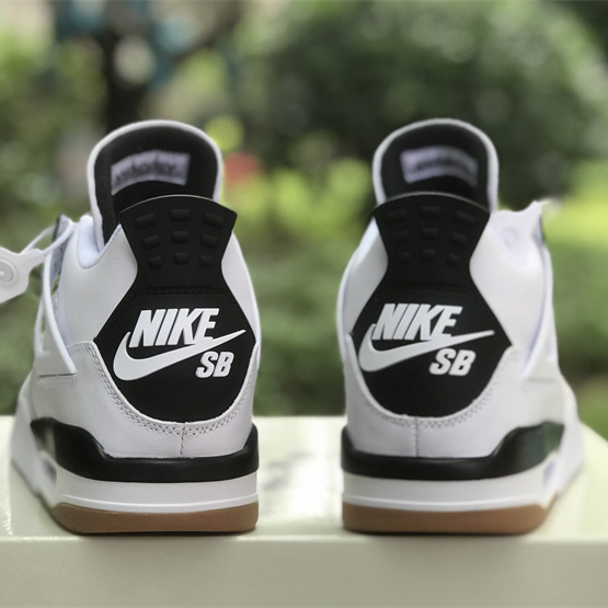 Nike SB x Air Jordan 4 Sneaker     DR5415-100 - PerfectKickZ