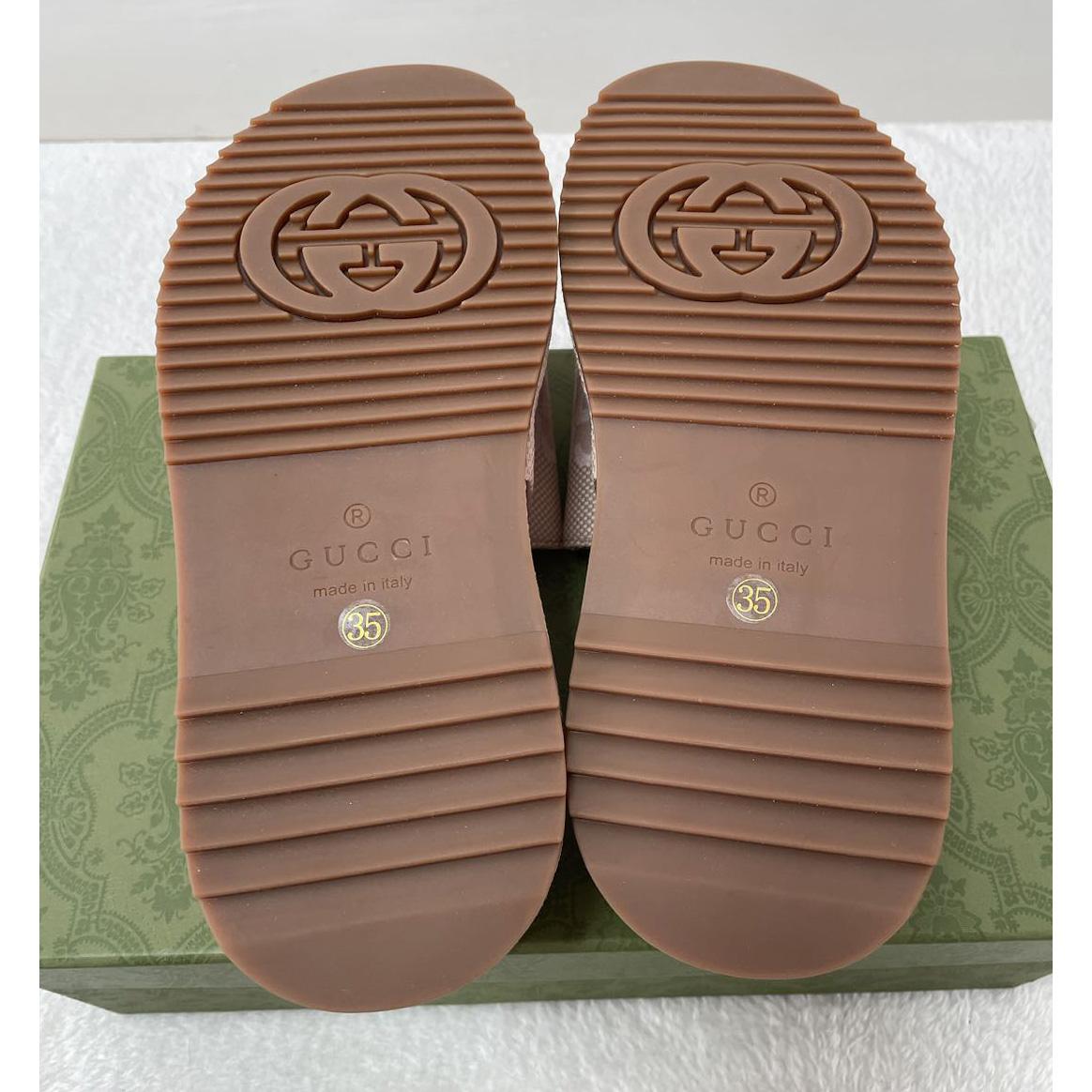 Gucci Women's Jumbo GG Platform Slide Sandal - PerfectKickZ