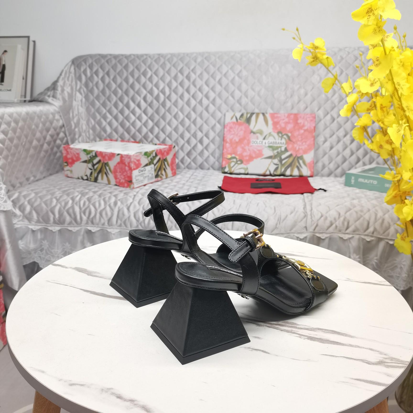 Dolce & Gabbana Nappa-look Fabric Sandals - PerfectKickZ