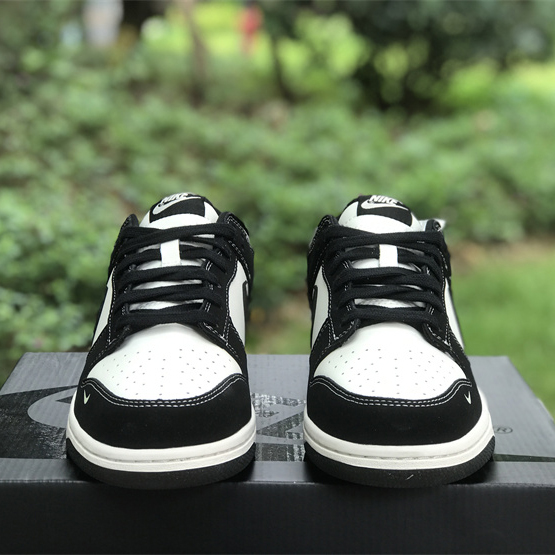 Carhartt WIP x Nike SB Dunk Low"Black/Beige/ Sneakers     FC1688-300 - 