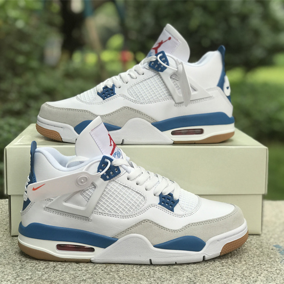 Nike SB x Air Jordan 4 Sneaker      DR5415-104  - PerfectKickZ