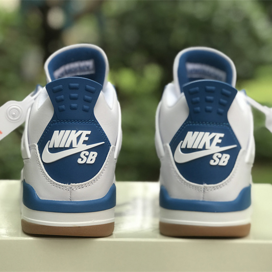 Nike SB x Air Jordan 4 Sneaker      DR5415-104  - PerfectKickZ