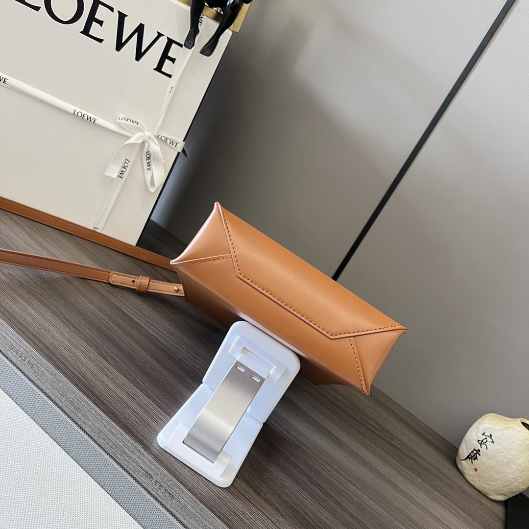Loewe Standard A5 Tote In Sleek Calfskin - PerfectKickZ