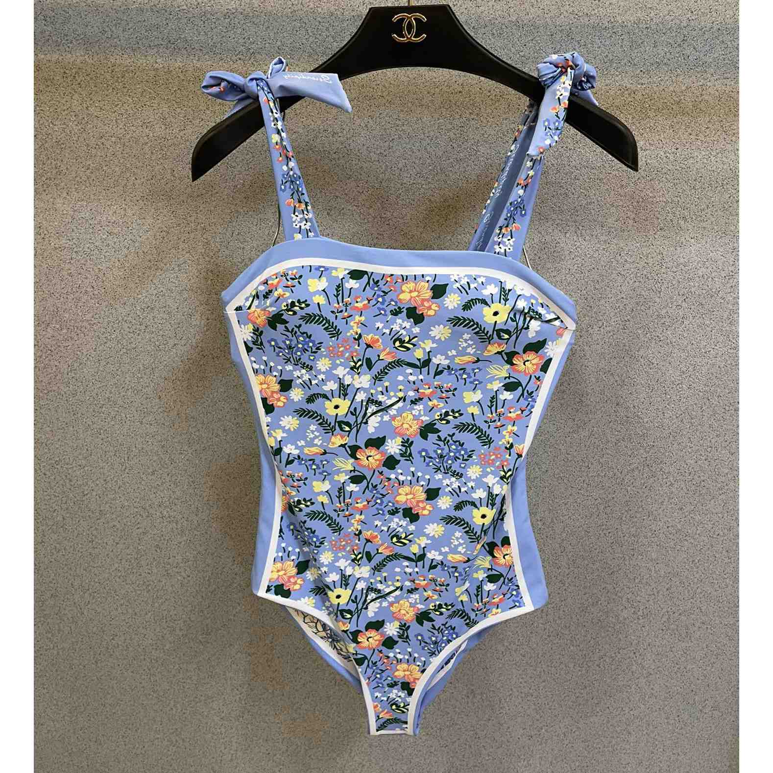 Gucci Visual Mood Reversible Tie-shoulder One Piece Swimsuit - 