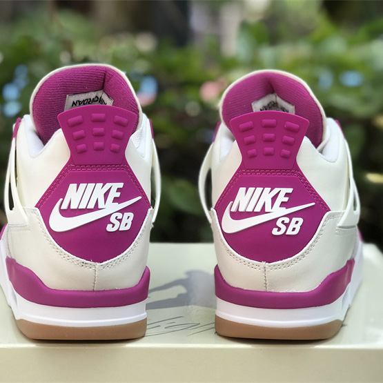Nike SB x Air Jordan 4 Sneaker     DR5415-105 - PerfectKickZ