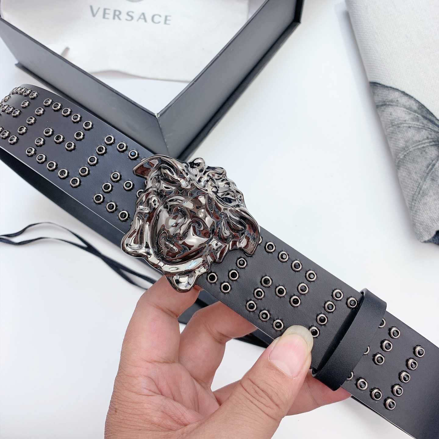Versace Medusa Leathre Belt    40mm - PerfectKickZ