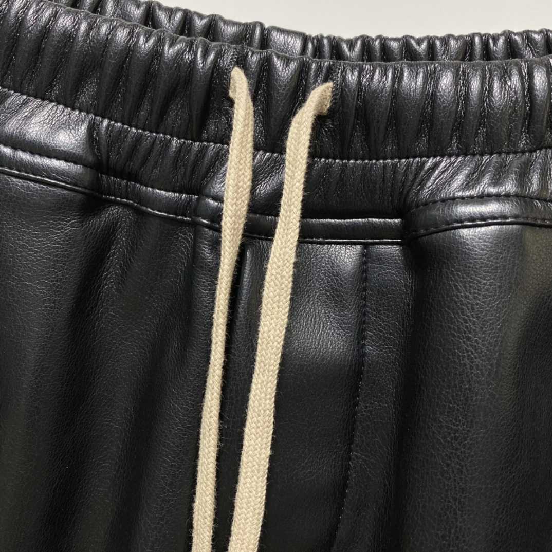 Rick Owens Black Boxer Leather Shorts - PerfectKickZ