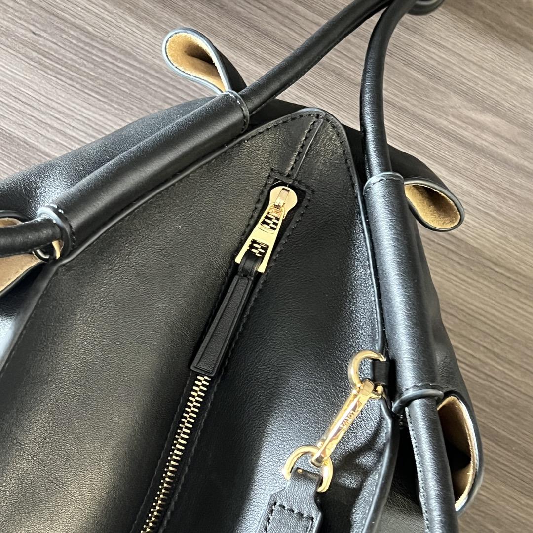 Loewe Paseo Bag In Shiny Nappa Calfskin - PerfectKickZ