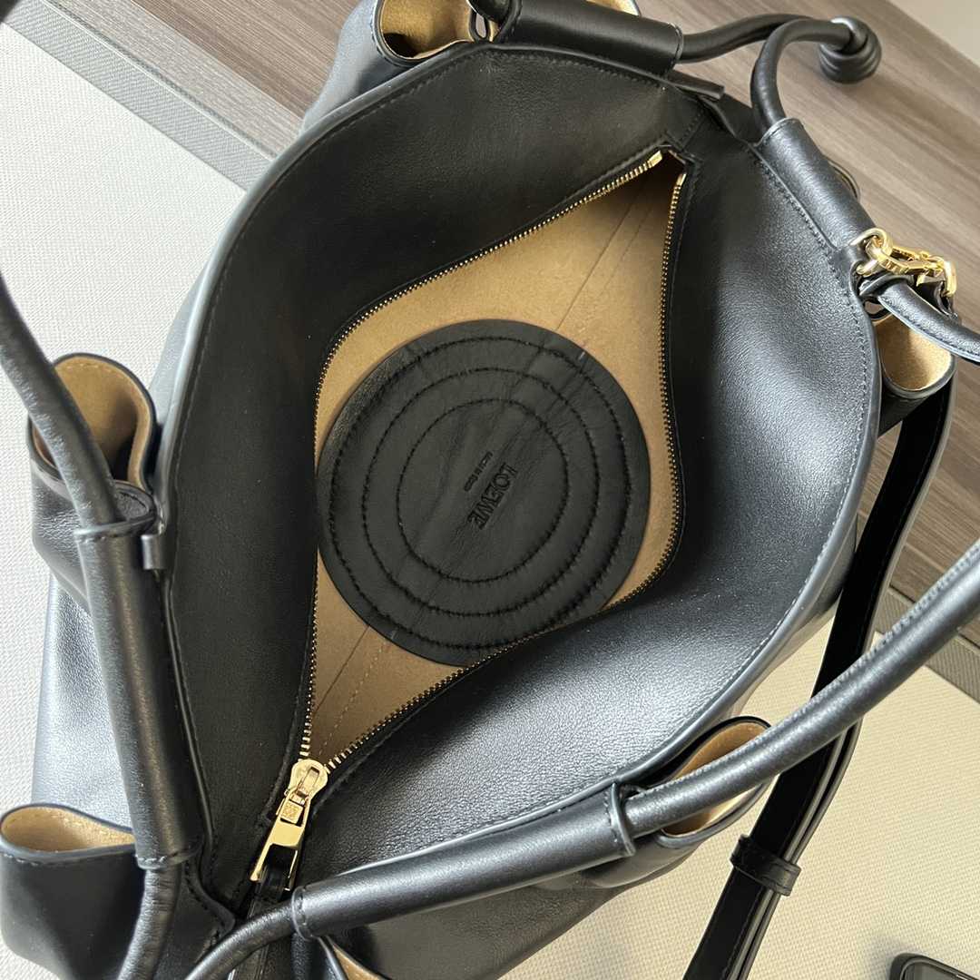 Loewe Paseo Bag In Shiny Nappa Calfskin - 