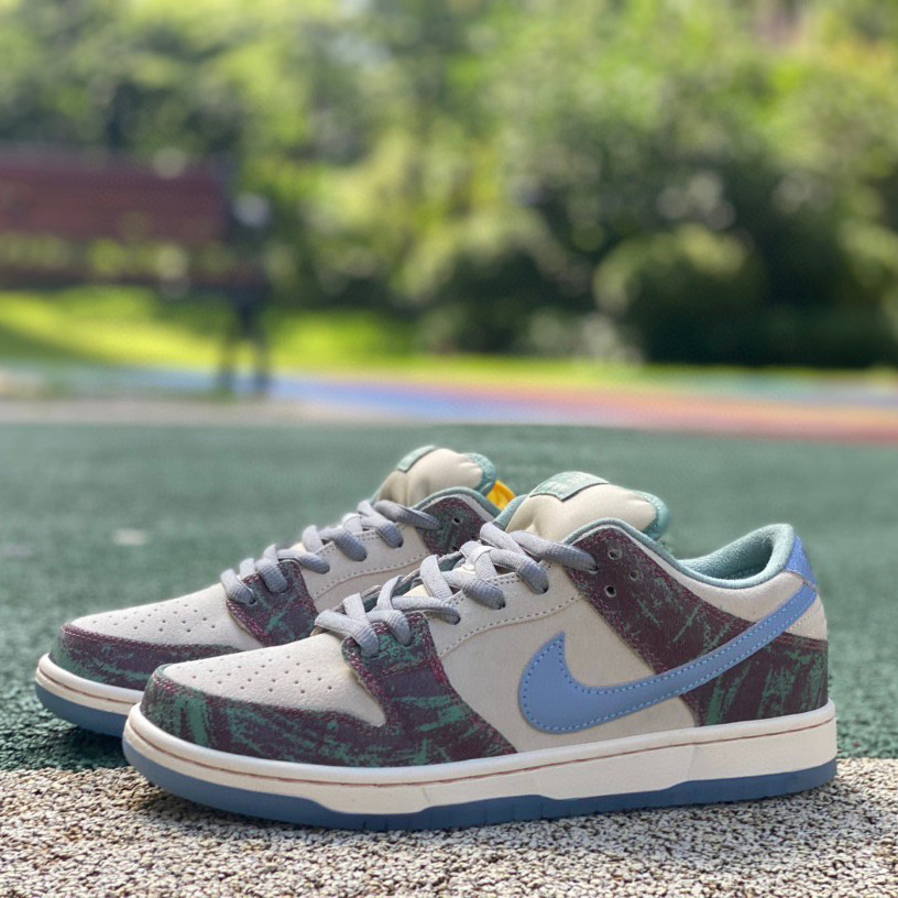 Crenshaw Skate Club x Nike SB Dunk Low Sneaker       FN4193-100 - PerfectKickZ