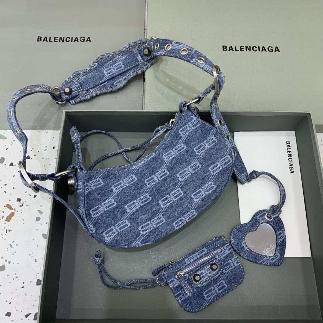 Balenciaga Le Cagole XS Shoulder Bag BB Monogram Bleached Denim In Blue   (26-12-6cm) - 