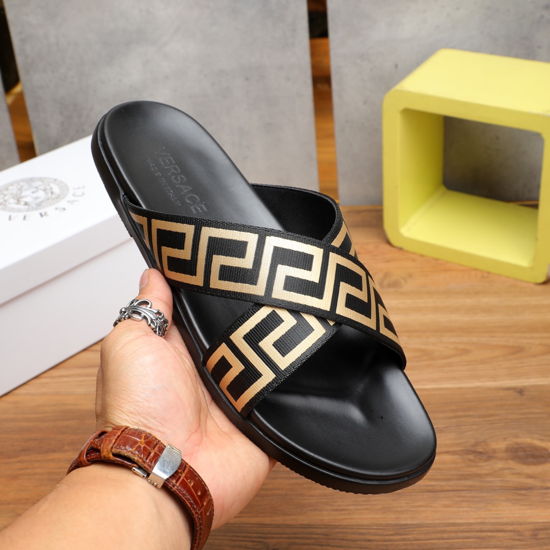 Versace Logo-print Open-toe Slides - PerfectKickZ