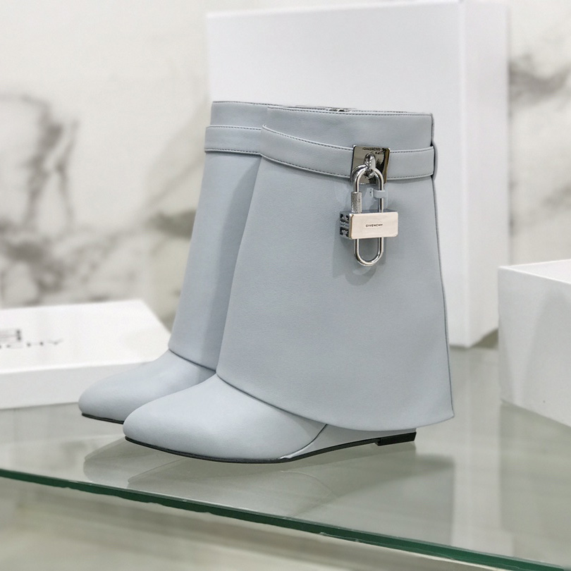 Givenchy Shark Lock Ankle Boots In Leather - PerfectKickZ