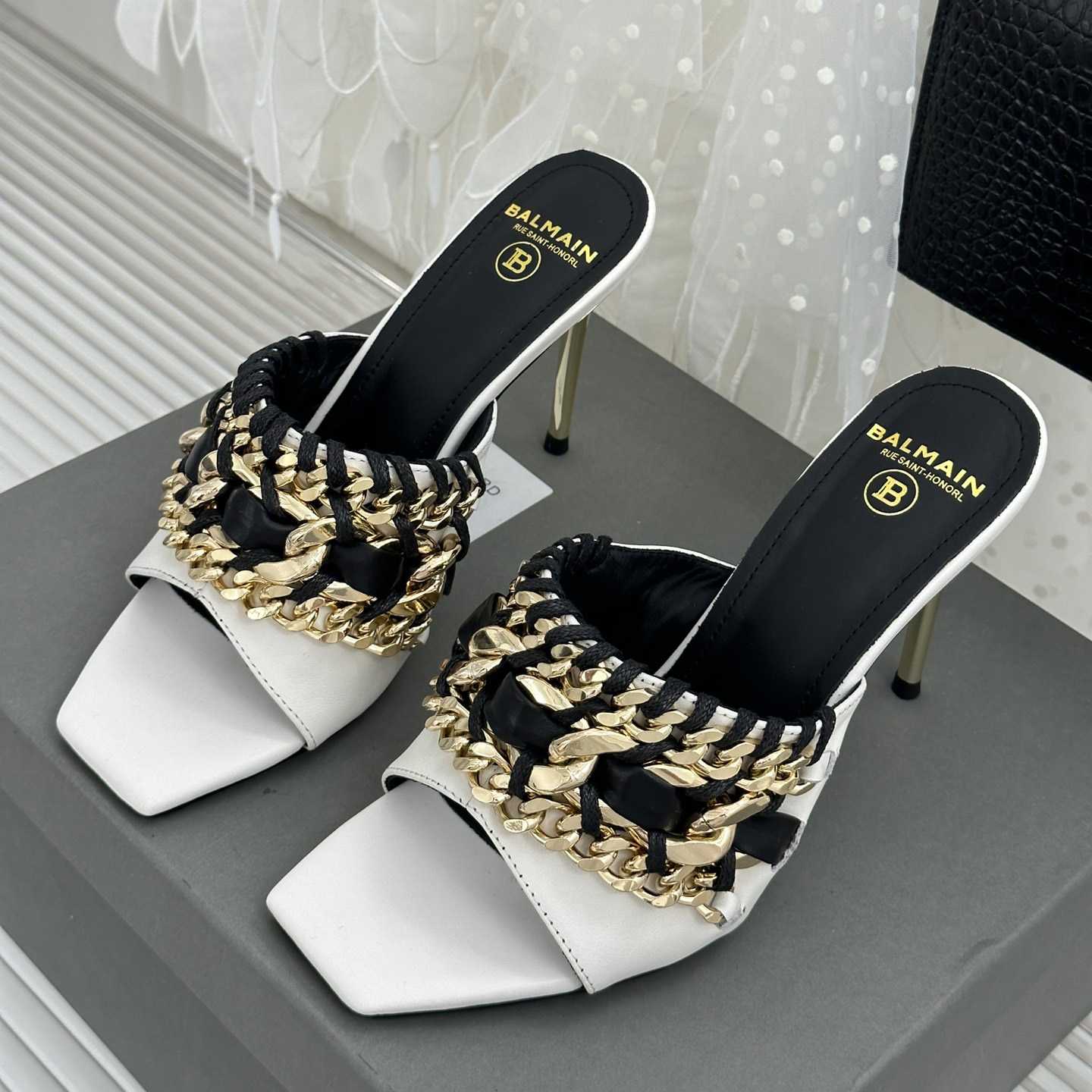 Balmain Chain-link Detail 110mm Pumps - PerfectKickZ