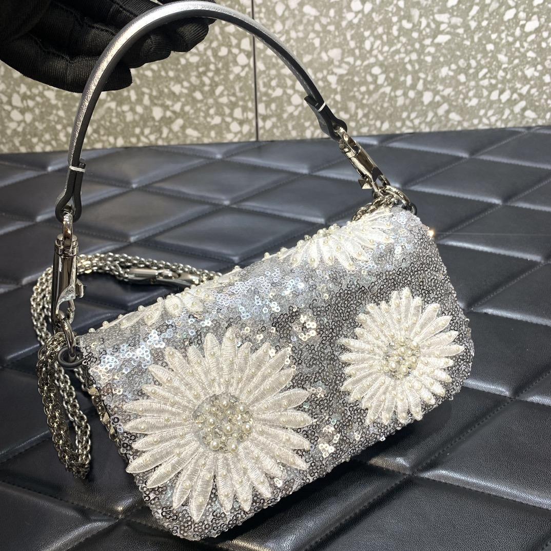 Valenti Locò Small Shoulder Bag With Floral Motif Embroidery - PerfectKickZ