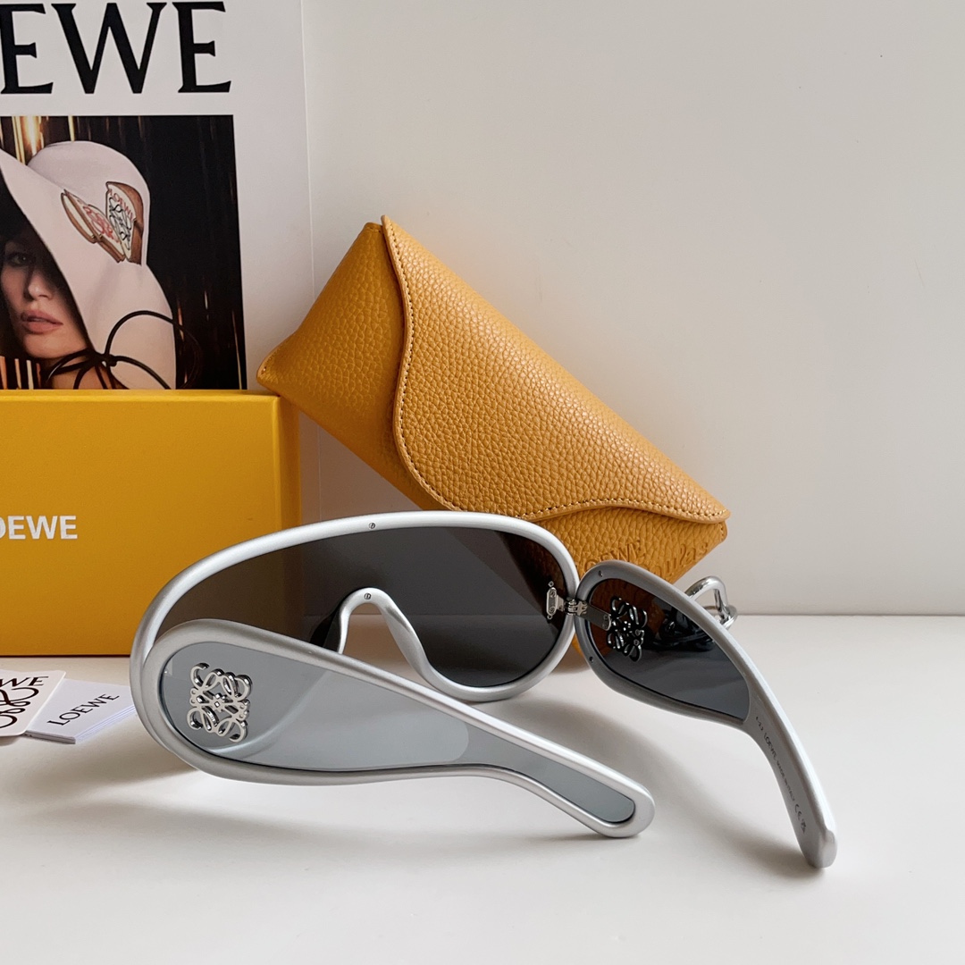 Loewe Wave Mask Sunglasses - PerfectKickZ