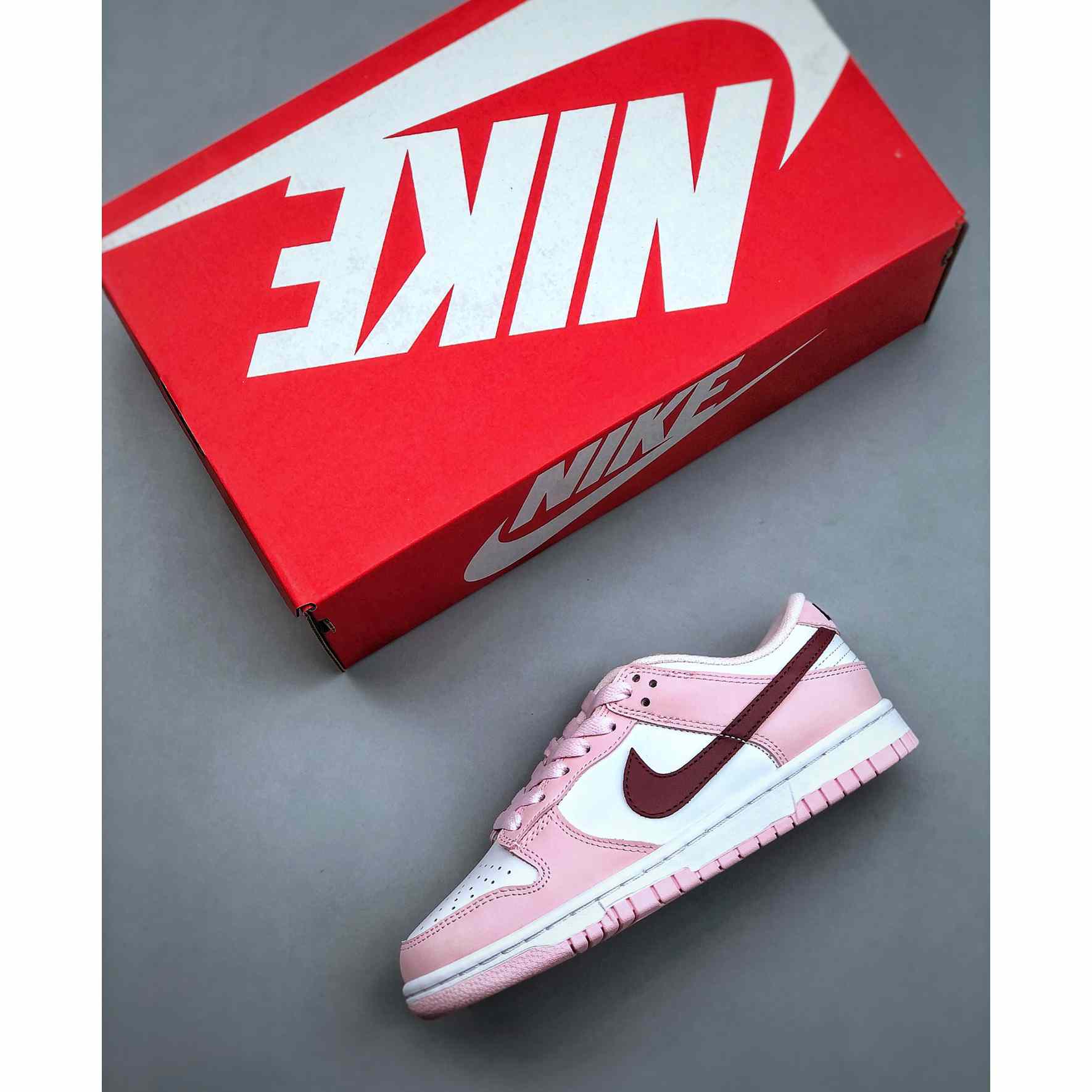 Nike Nk Dunk SB Low Sneakers       CW1590-601 - PerfectKickZ