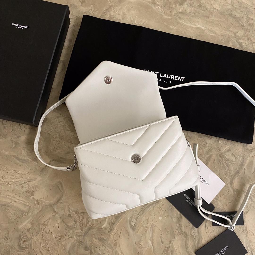 Saint Laurent Loulou Shoulder Bag (20x7x15cm) - PerfectKickZ