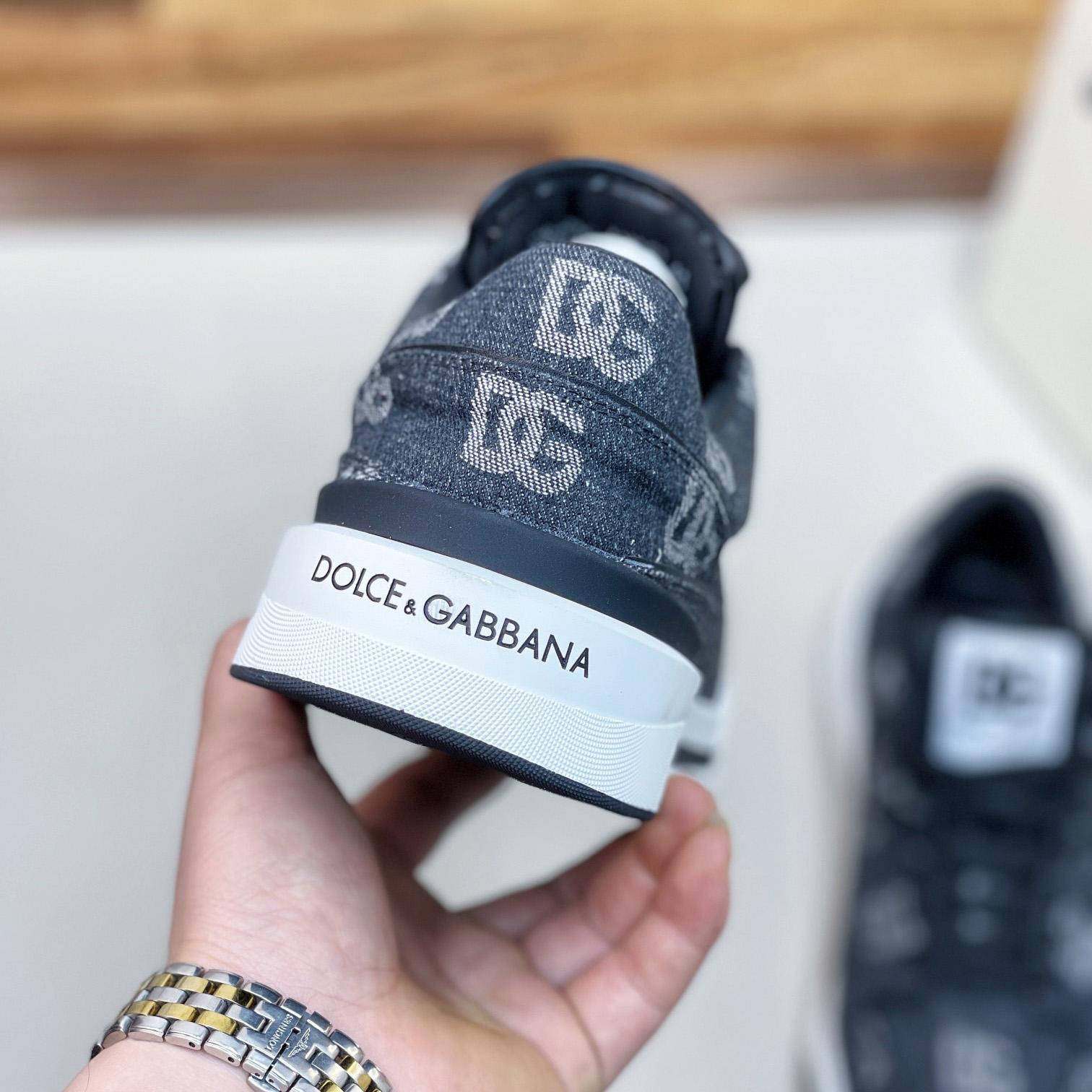 Dolce & Gabbana New Roma Sneakers With Denim Logo - PerfectKickZ