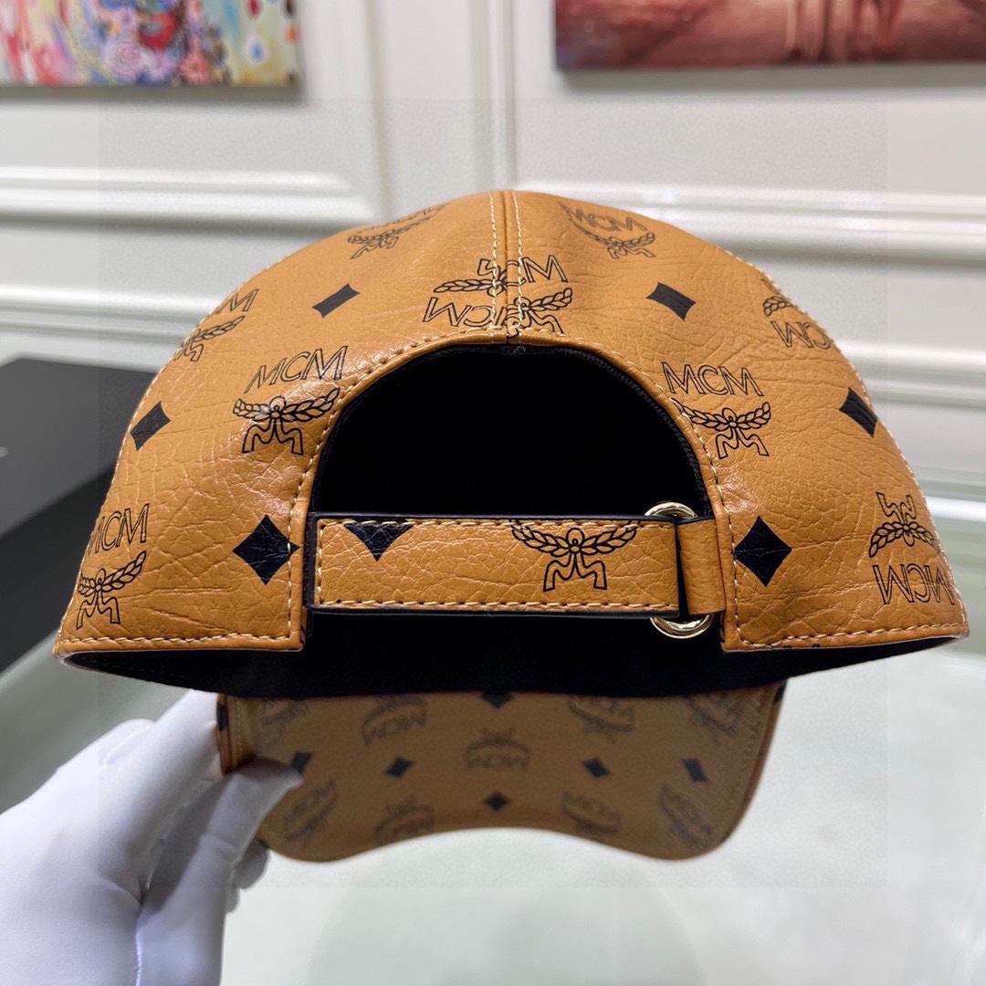 MCM Faux-leather Logo-print Cap - 
