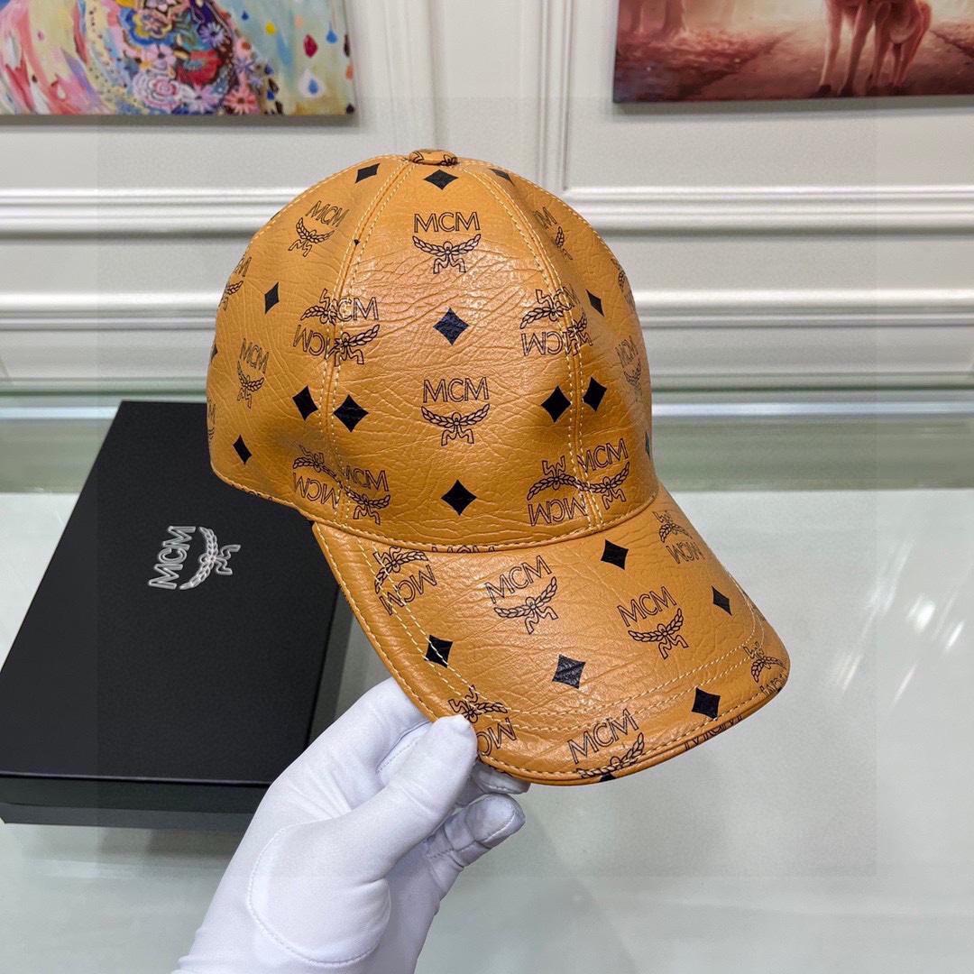 MCM Faux-leather Logo-print Cap - 