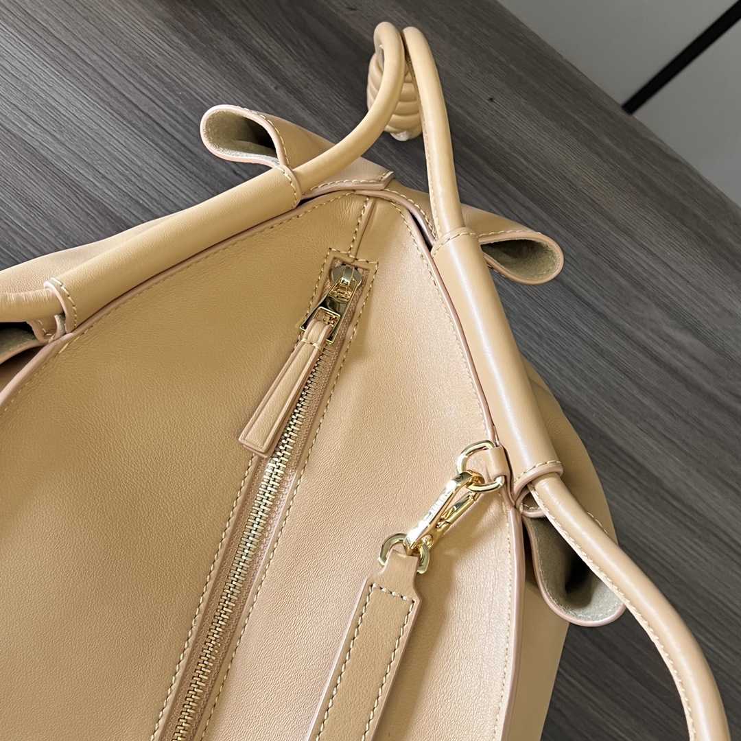 Loewe Paseo Bag In Shiny Nappa Calfskin - 