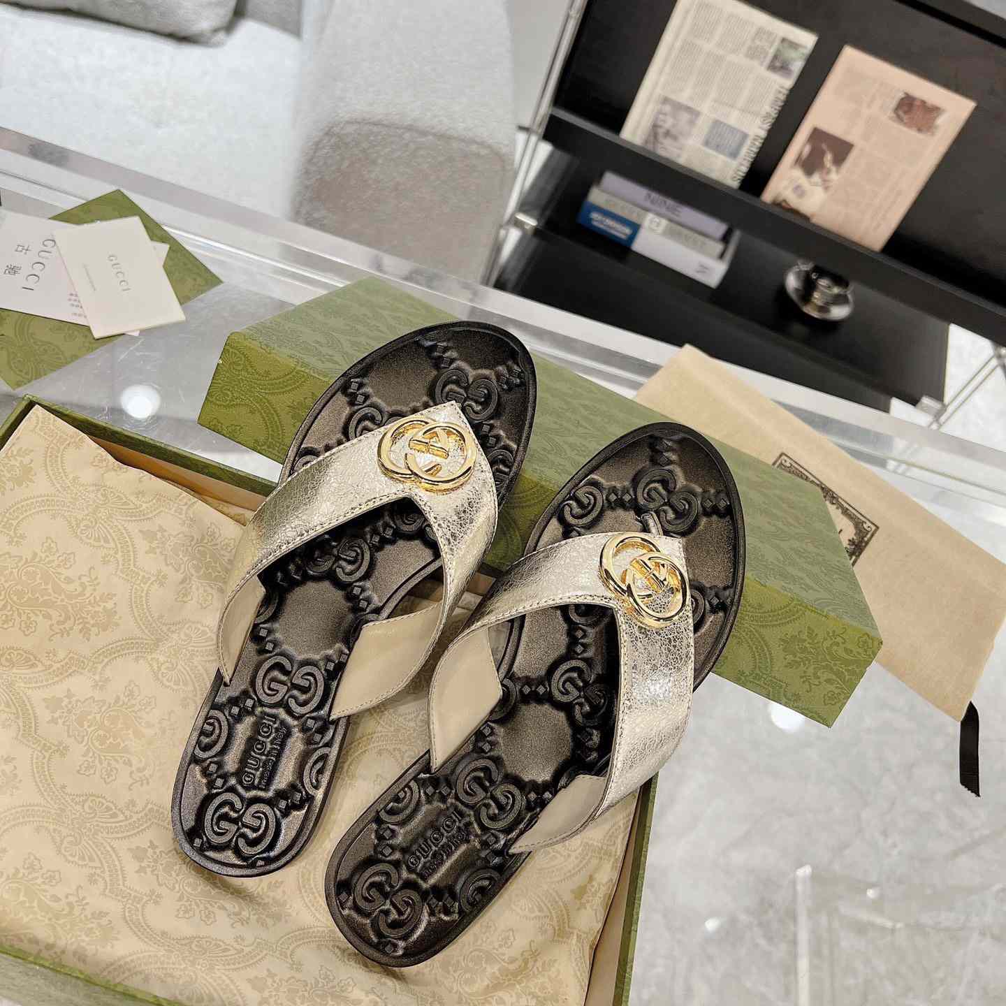 Gucci Double G Thong Sandals - 