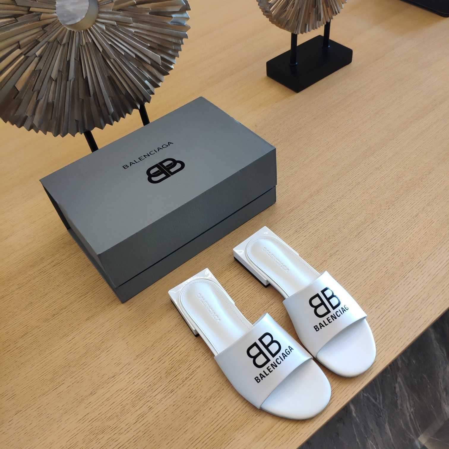 Balenciaga Box Mule Leather Sandals - PerfectKickZ