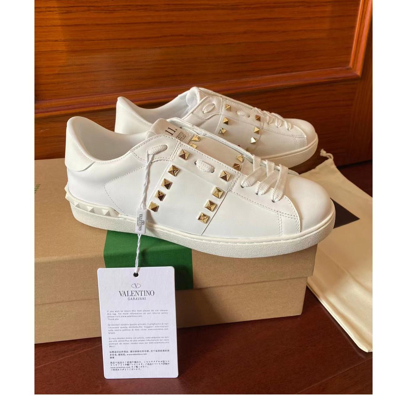 Valenti Garavani Rockstud Untitled Sneakers - PerfectKickZ