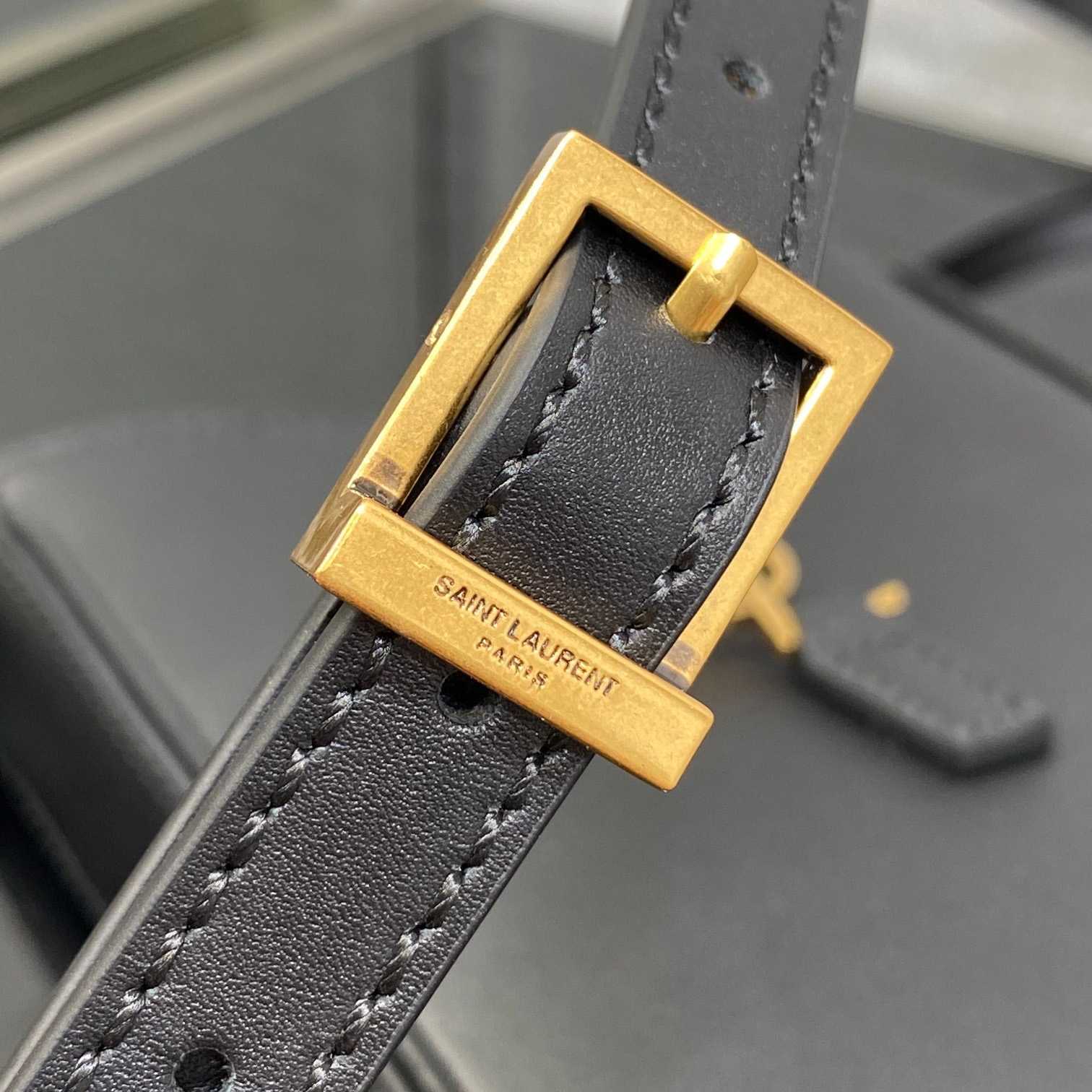 Saint Laurent Le 5 À 7 Mini Vertical In Shiny Leather - PerfectKickZ
