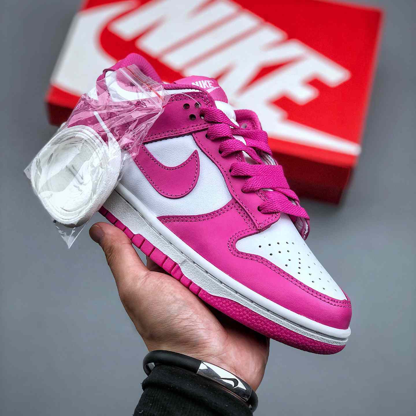 Nike Nk Dunk Low  Sneakers        FJ0704-100 - PerfectKickZ