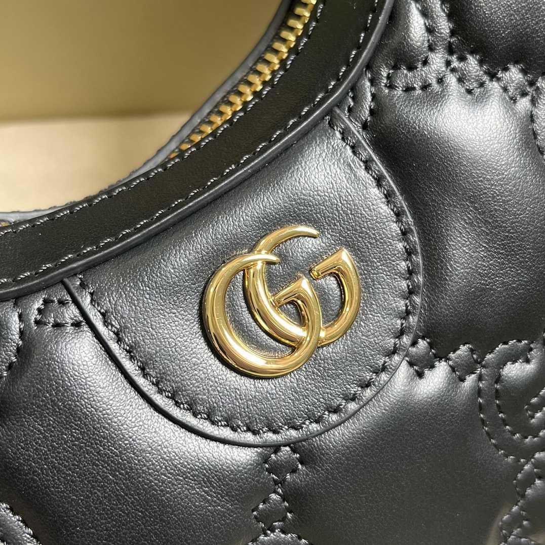 Gucci GG Matelasse Mini Bag(21x 14x 6cm) - PerfectKickZ