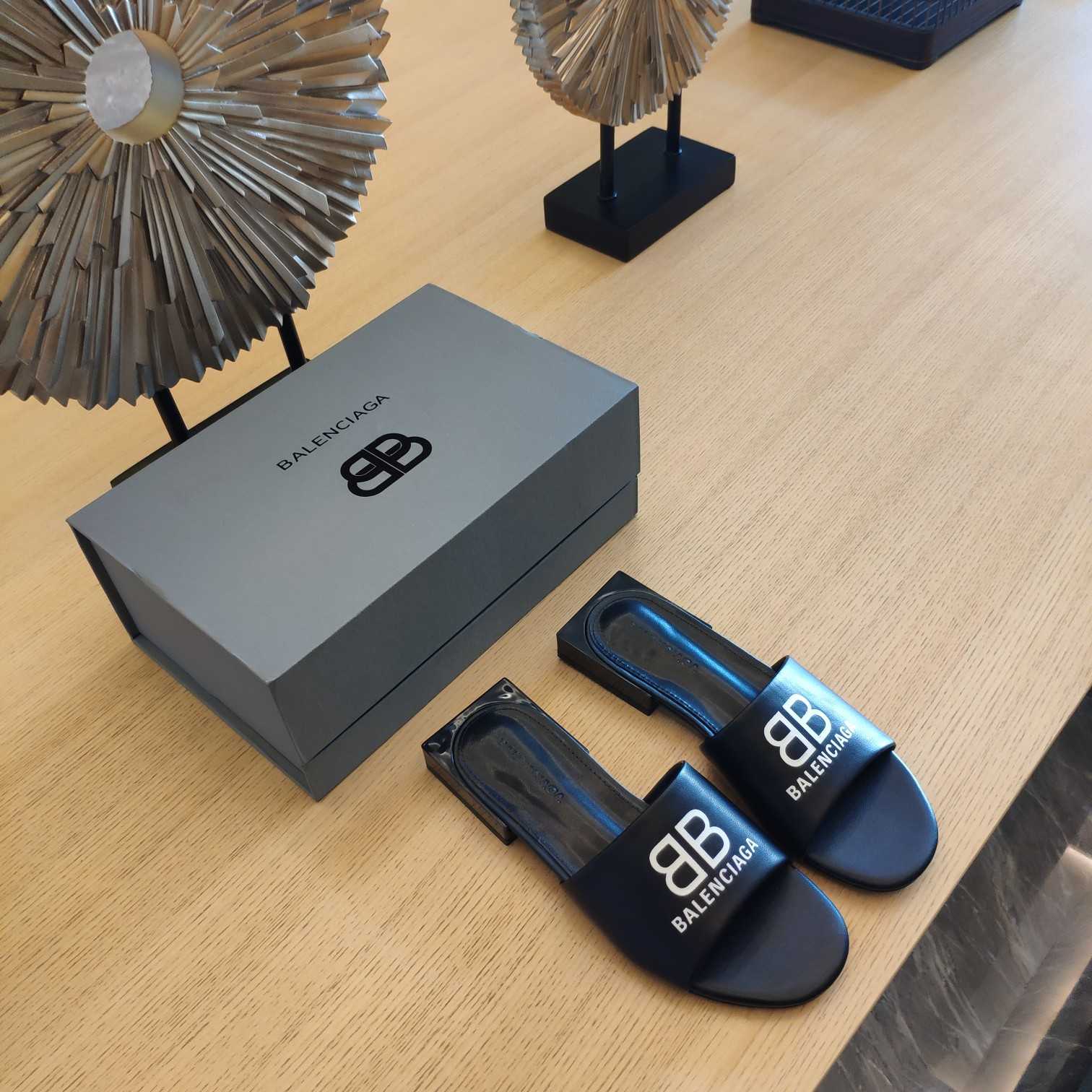 Balenciaga Box Mule Leather Sandals - PerfectKickZ