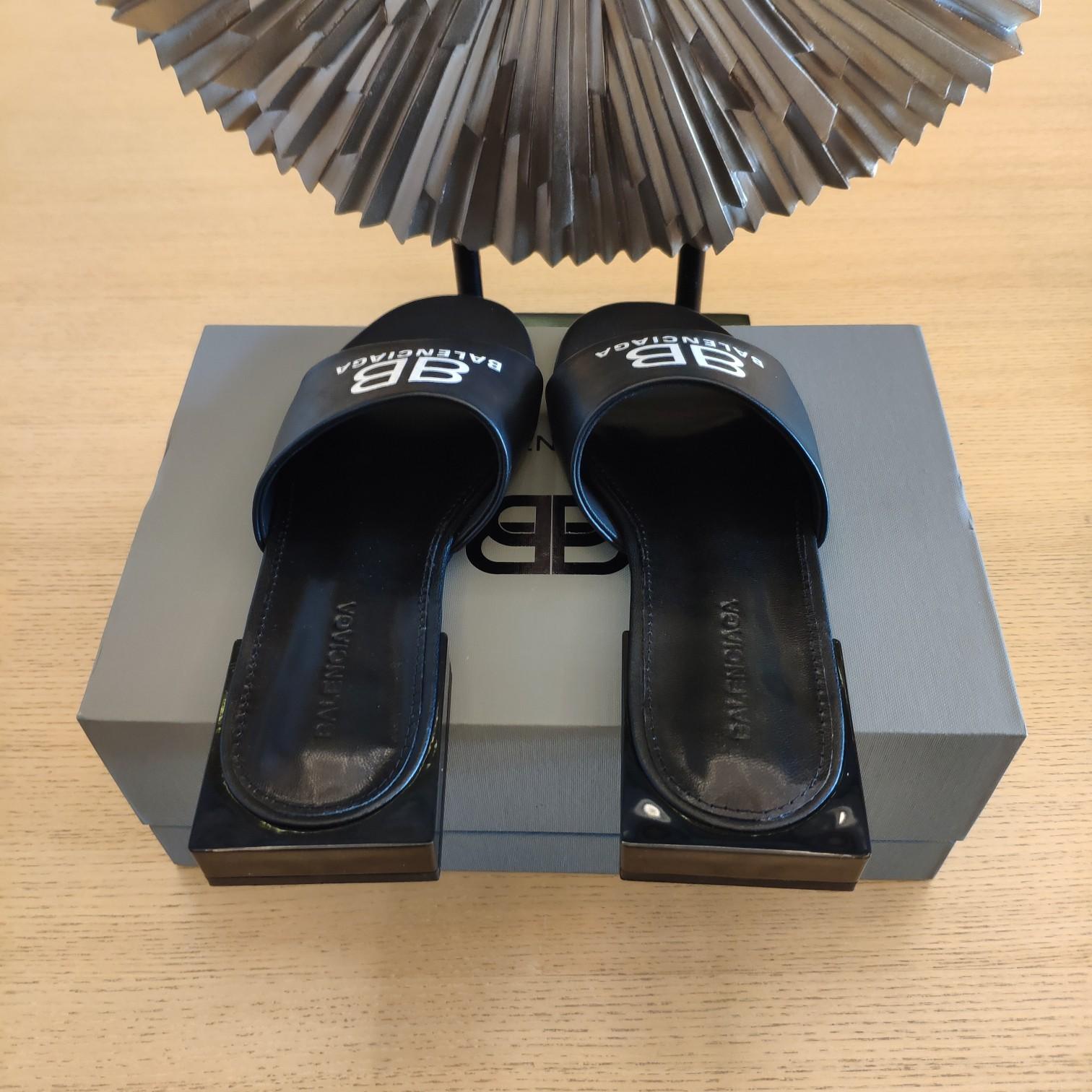 Balenciaga Box Mule Leather Sandals - PerfectKickZ
