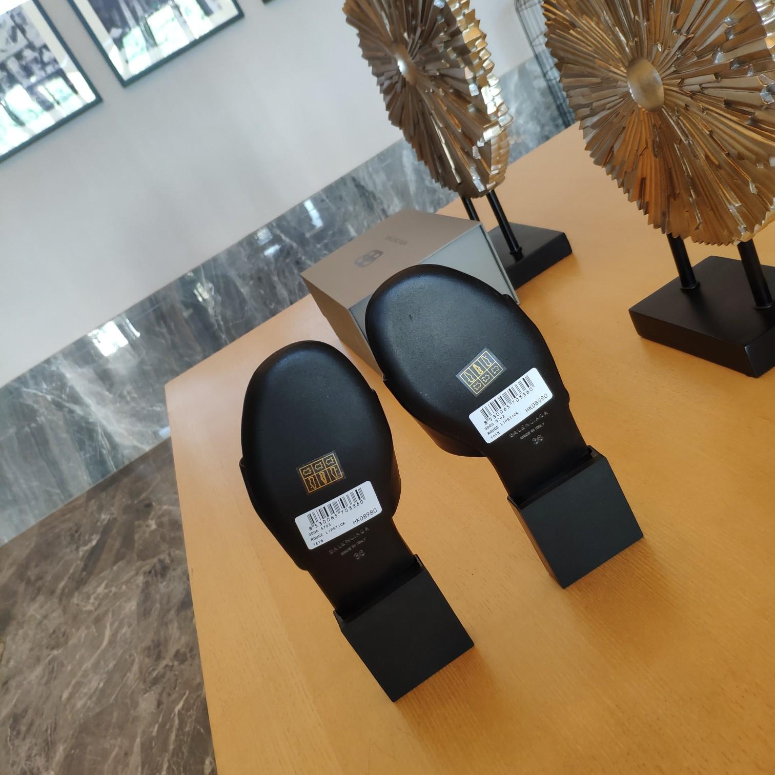 Balenciaga Box Mule Leather Sandals - PerfectKickZ