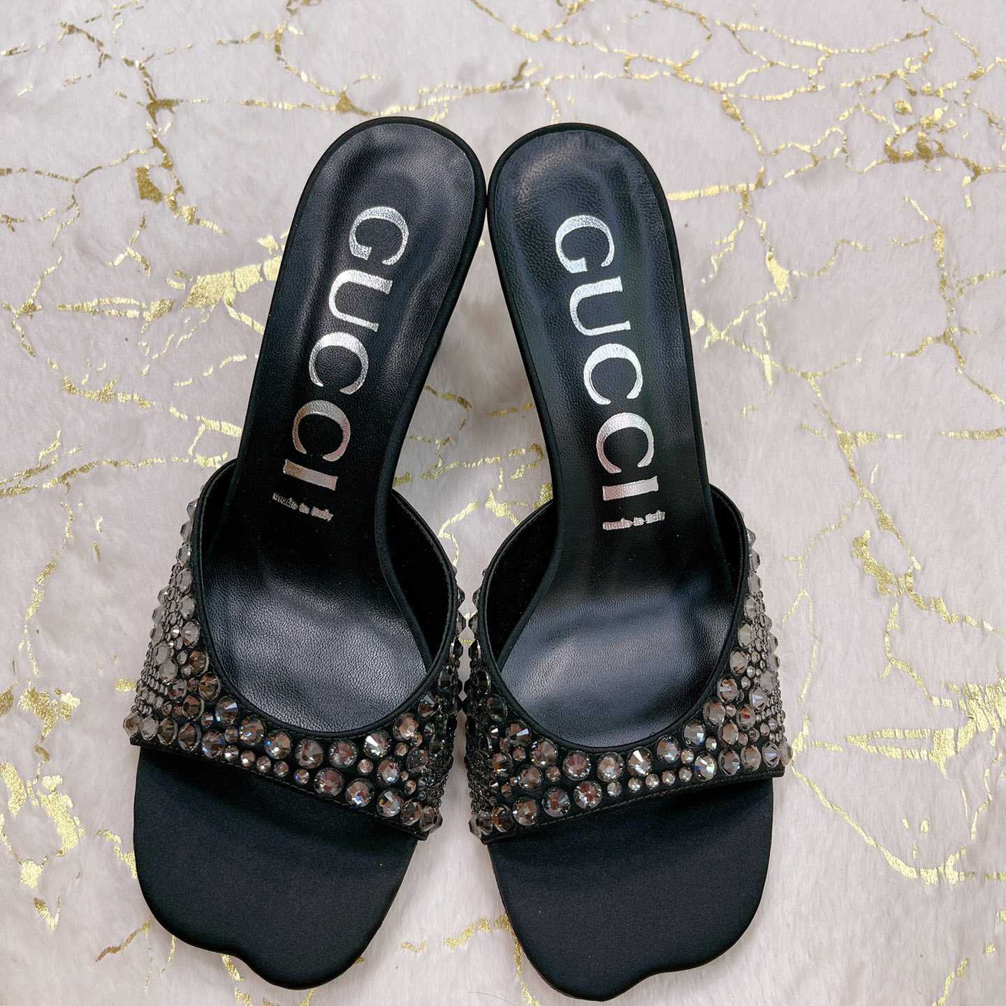 Gucci Women's Slide Sandal With Crystals - PerfectKickZ