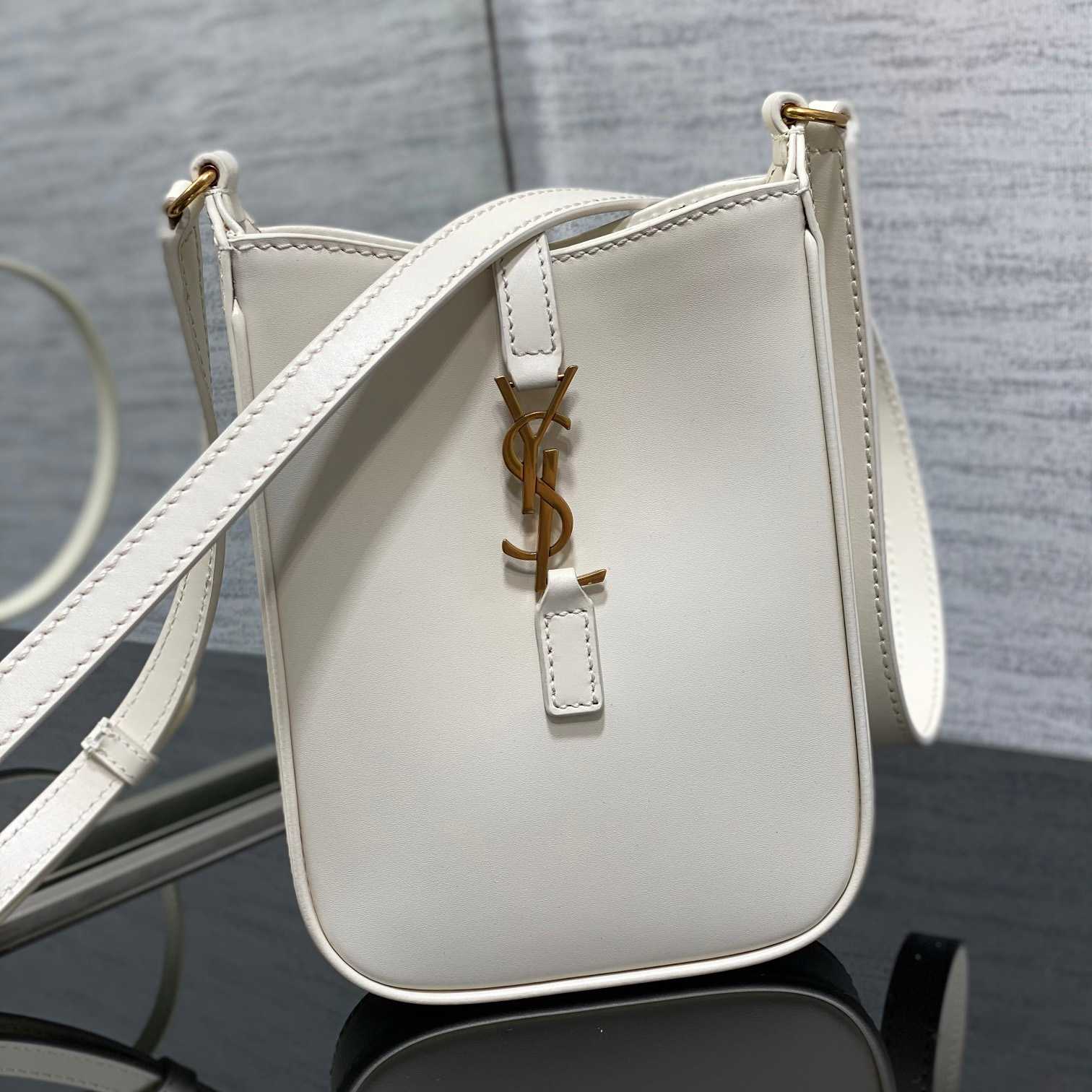 Saint Laurent Le 5 À 7 Mini Vertical In Shiny Leather - 