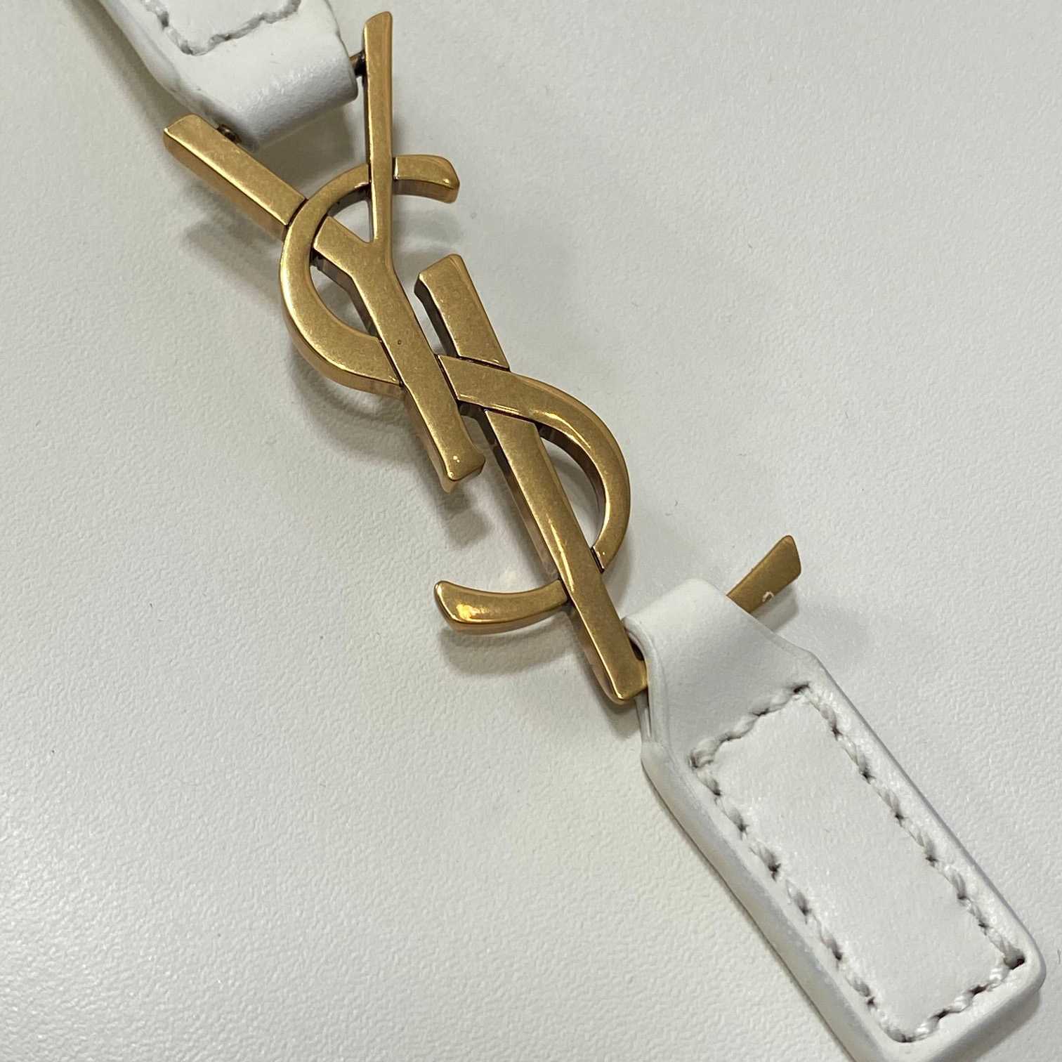 Saint Laurent Le 5 À 7 Mini Vertical In Shiny Leather - 