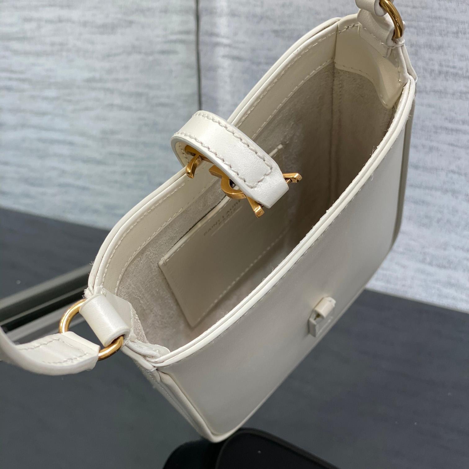 Saint Laurent Le 5 À 7 Mini Vertical In Shiny Leather - 