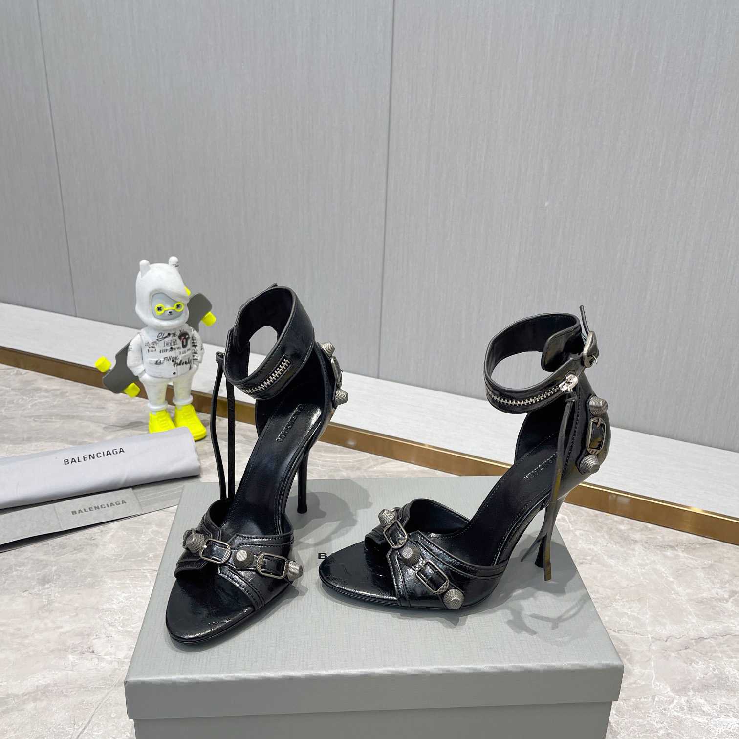 Balenciaga Cagole 110mm Sandal In Black Arena Lambskin - PerfectKickZ