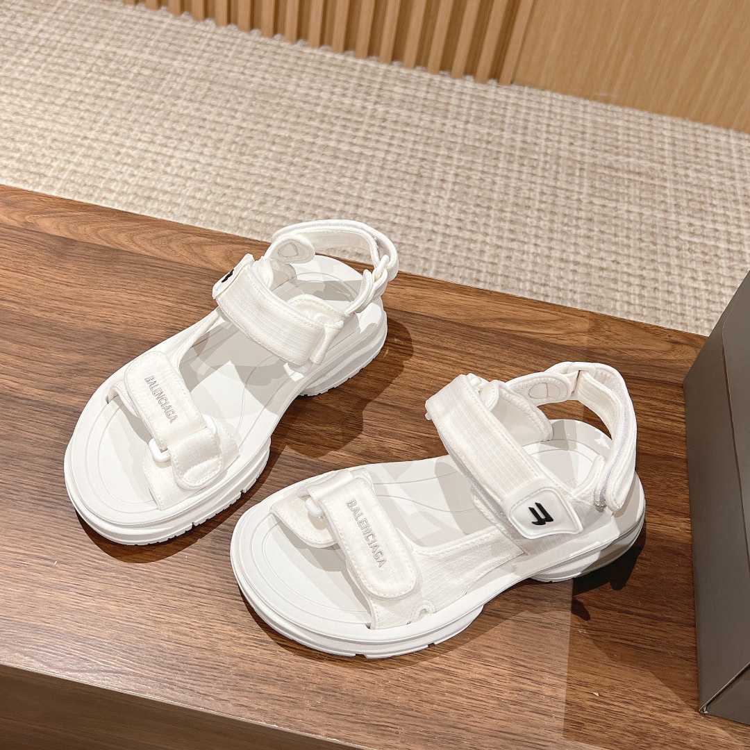 Balenciaga Women's Tourist Sandal In White - PerfectKickZ