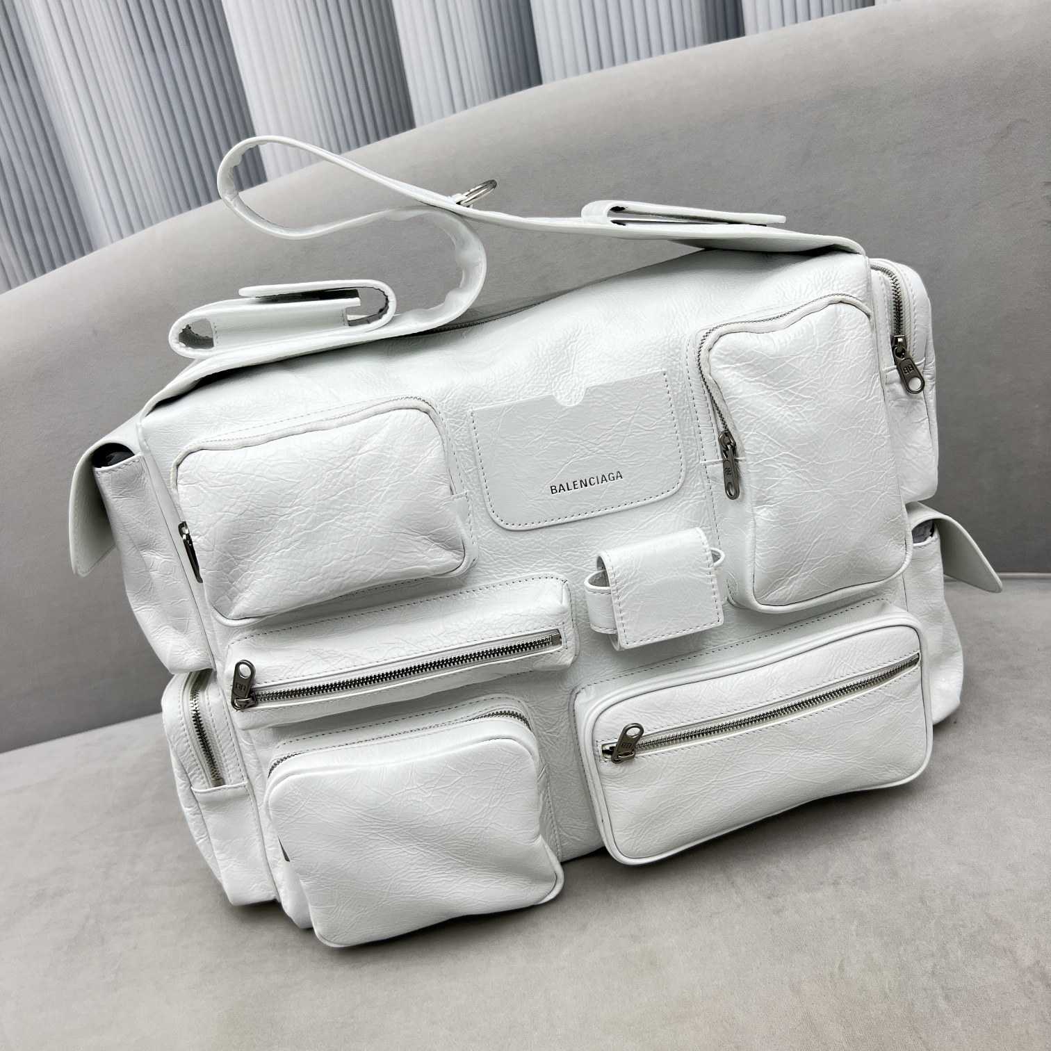 Balenciaga Logo Zipped Shoulder Bag(40x28x18cm) - PerfectKickZ